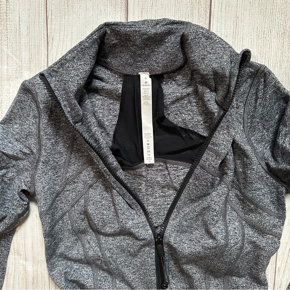 Lululemon Zip and Leggings Set - Picture 6 of 15